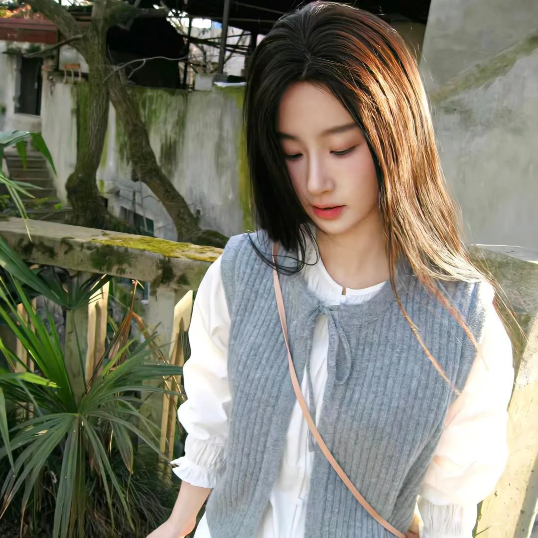红衣少女